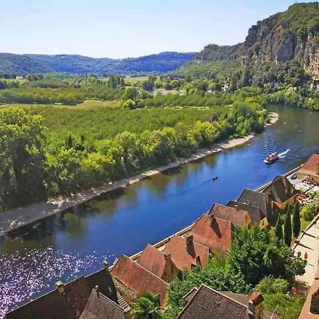 Dans Le Perigord * Couze-et-Saint-Front