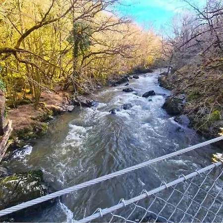 Dans Le Périgord Couze-et-Saint-Front