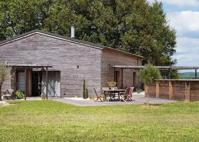 Dans Le Perigord بيت للعطل *