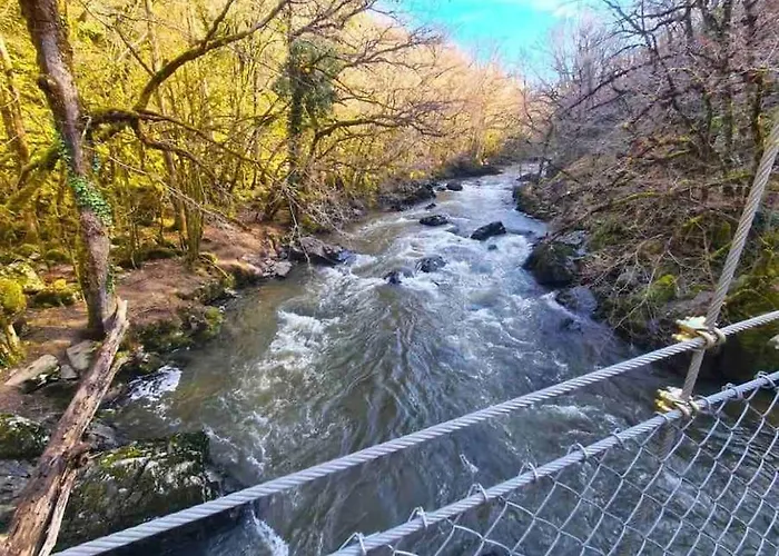 Dans Le Perigord Couze-et-Saint-Front